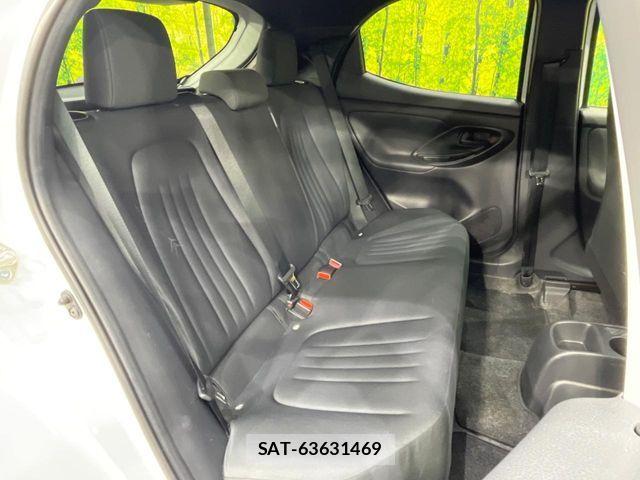 Toyota YARIS 2020-07 6717843-8