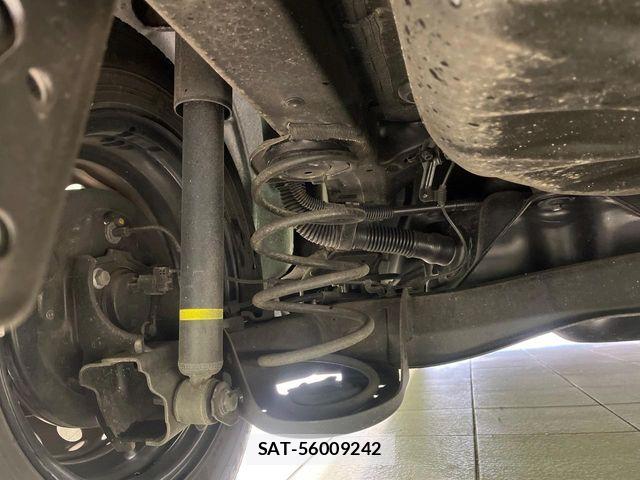 Toyota YARIS 2023-06 6754040-19