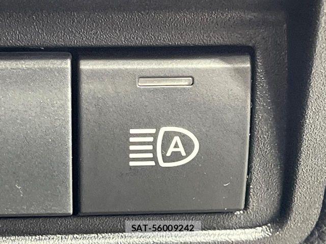 Toyota YARIS 2023-06 6754040-5