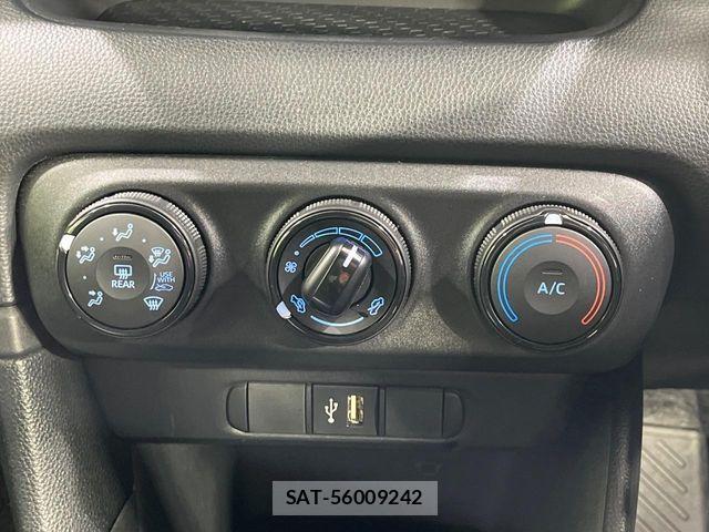 Toyota YARIS 2023-06 6754040-6