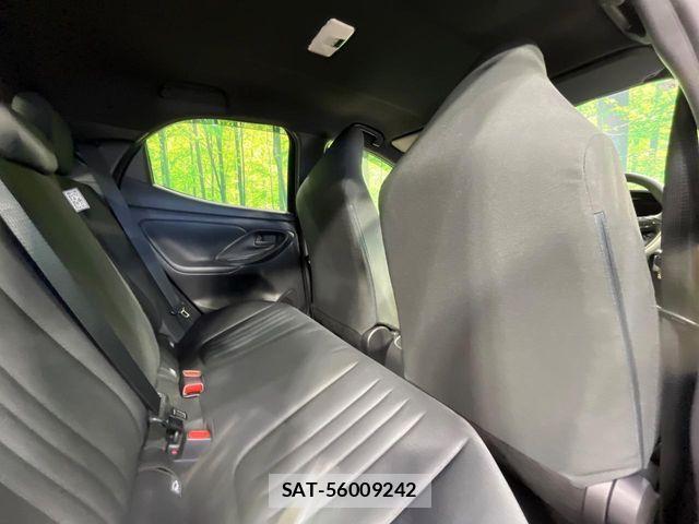 Toyota YARIS 2023-06 6754040-8