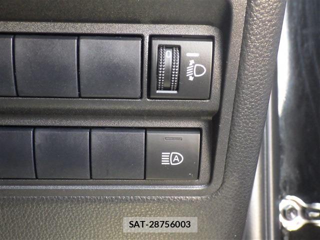 Toyota YARIS 2021-03 6754052-11