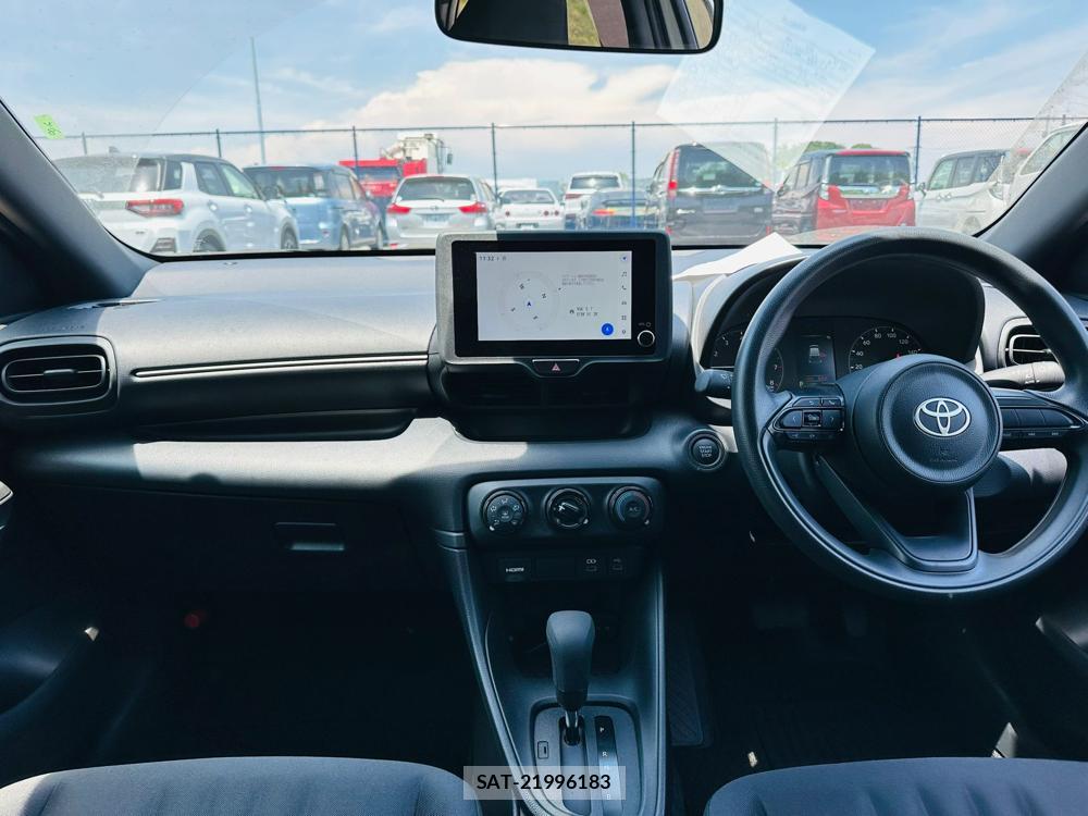 Toyota YARIS 2024 6714464-12