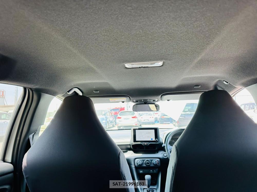 Toyota YARIS 2024 6714464-23