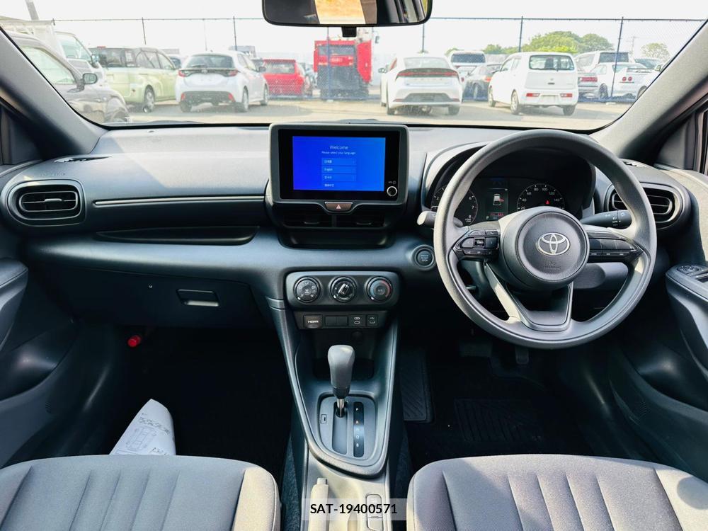 Toyota YARIS 2026 6610198-12