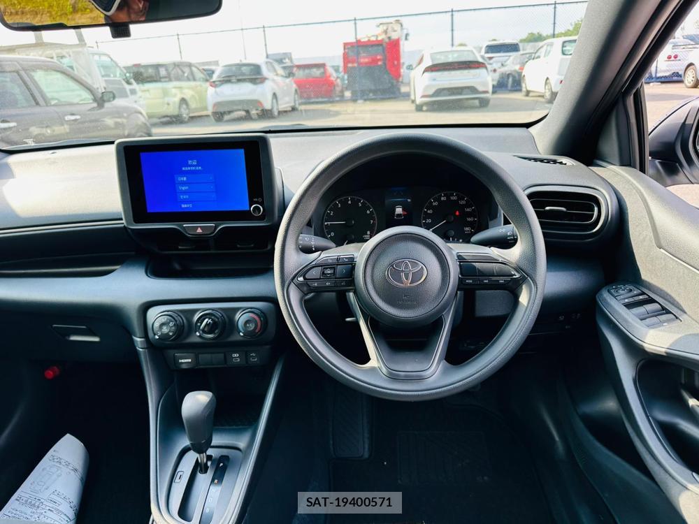 Toyota YARIS 2026 6610198-13