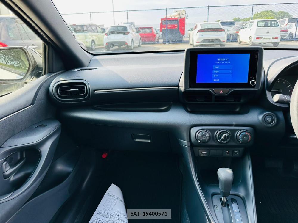 Toyota YARIS 2026 6610198-16