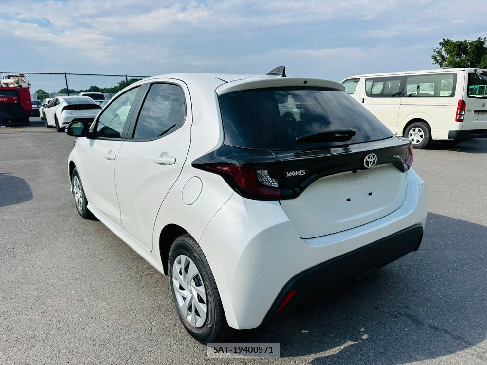 Toyota YARIS 2026 6610198-2