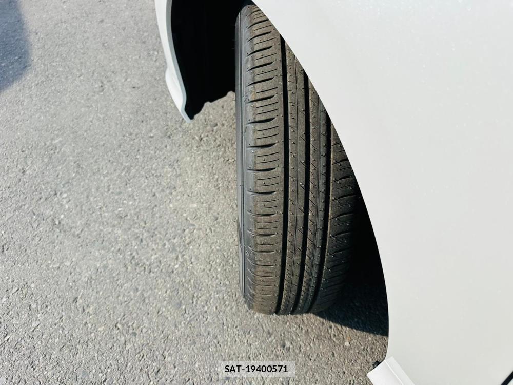 Toyota YARIS 2026 6610198-30