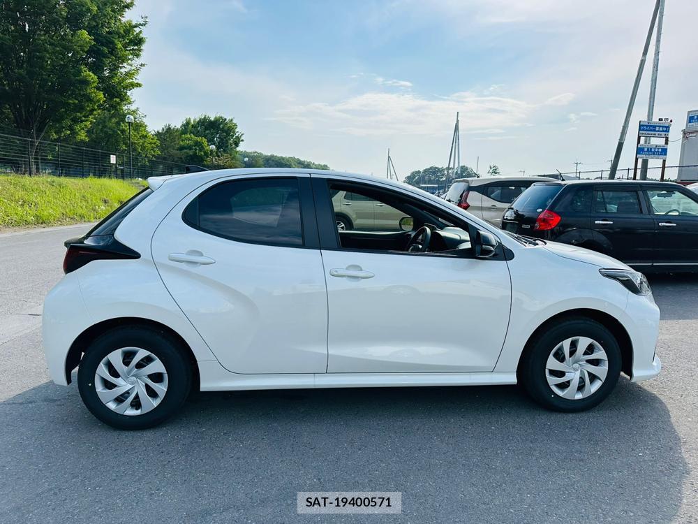 Toyota YARIS 2026 6610198-5
