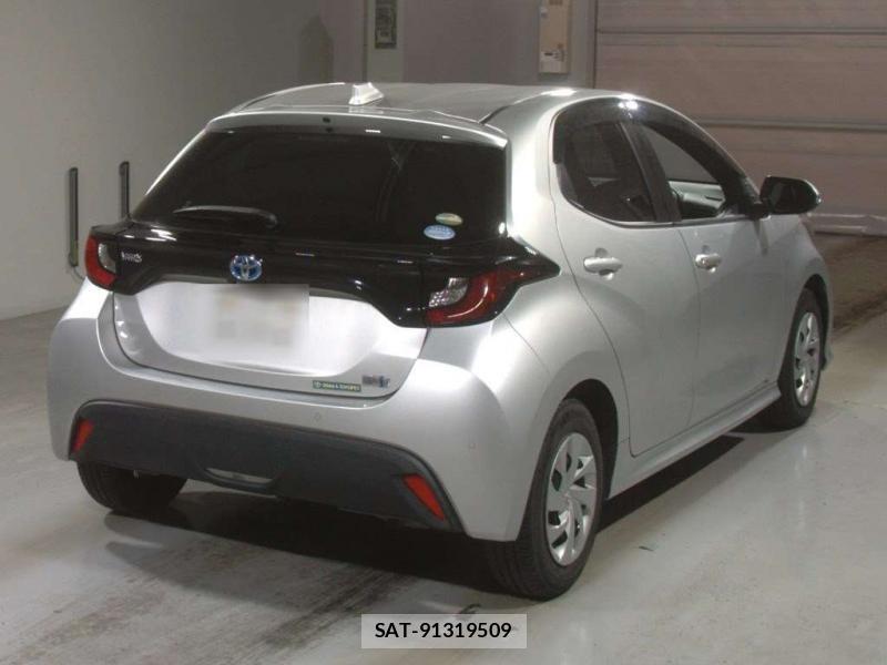 Toyota YARIS 2021 6804902-1