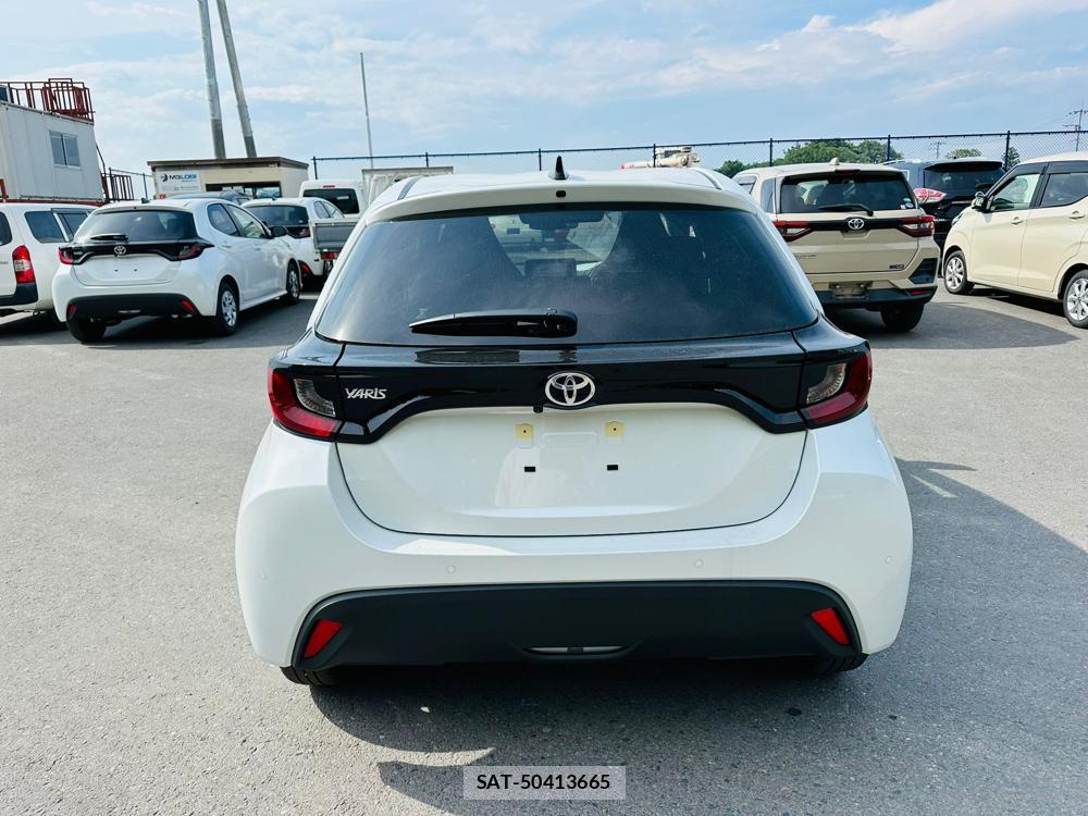 Toyota YARIS 2026 6610196-3