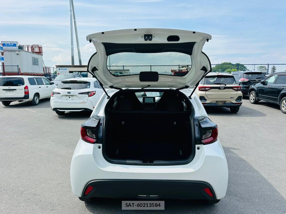 Toyota YARIS 2026 6610197-25