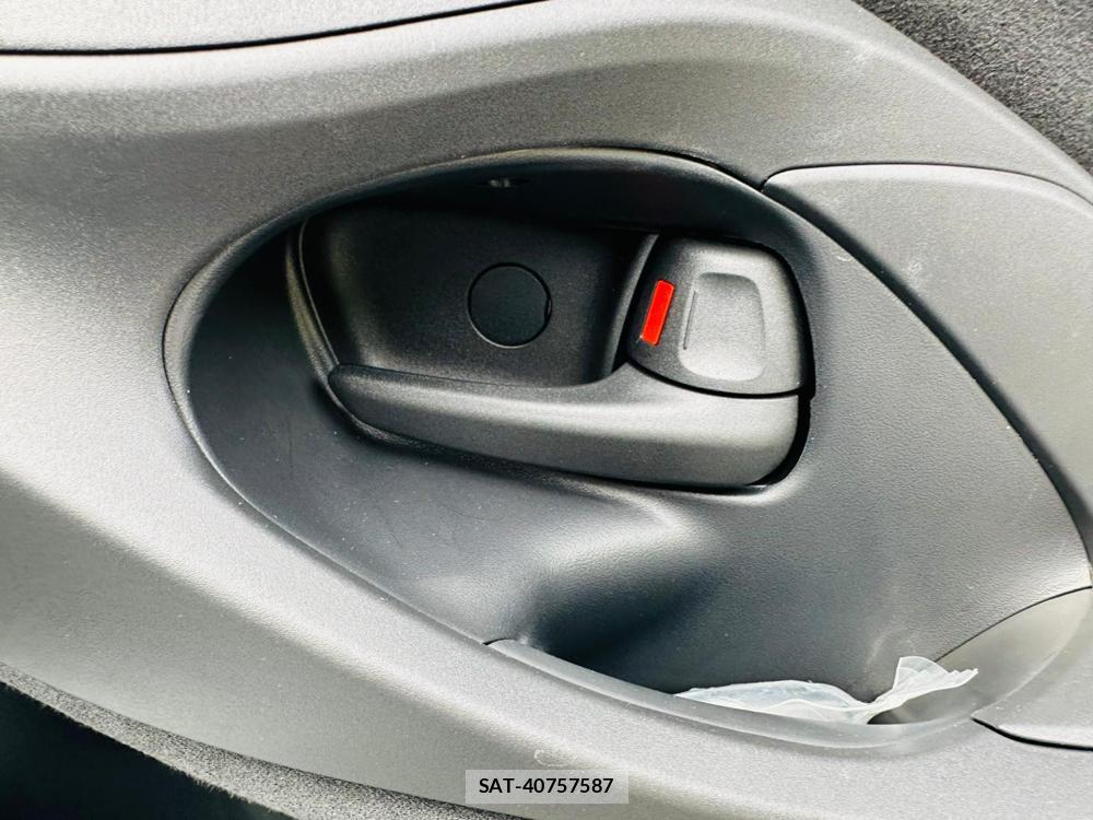 Toyota YARIS 2026 6610195-19