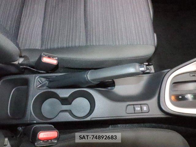 Toyota YARIS 2020-10 6818241-21