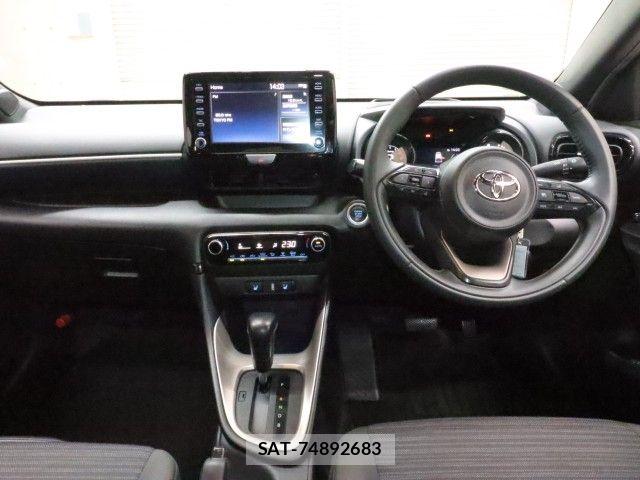 Toyota YARIS 2020-10 6818241-2