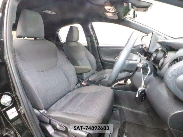 Toyota YARIS 2020-10 6818241-3