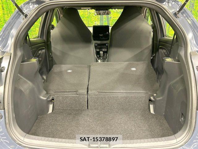 Toyota YARIS 2025-01 6818236-9