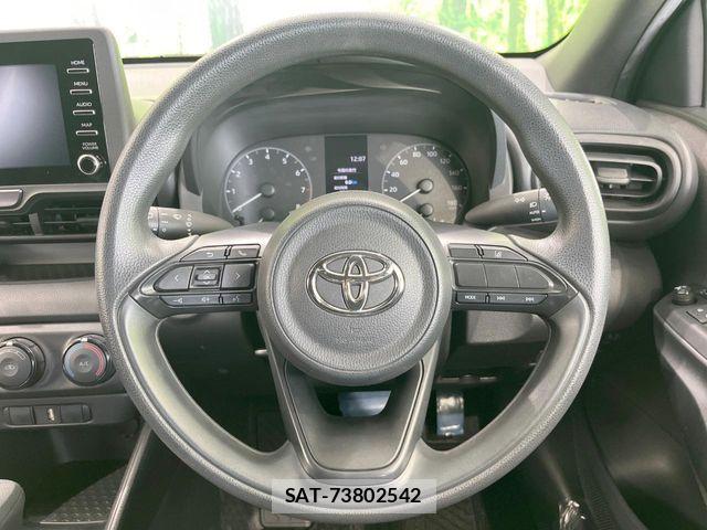 Toyota YARIS 2020-08 6818254-10