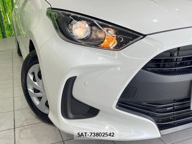 Toyota YARIS 2020-08 6818254-11