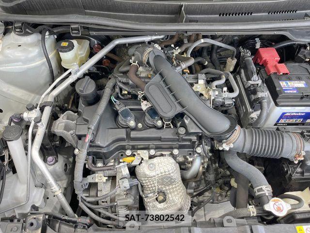 Toyota YARIS 2020-08 6818254-17