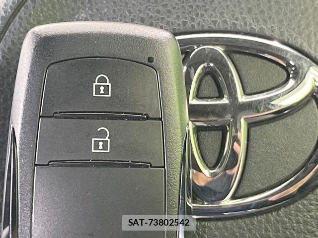Toyota YARIS 2020-08 6818254-6