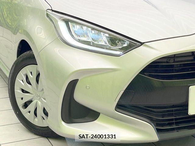 Toyota YARIS 2020-03 6818238-11