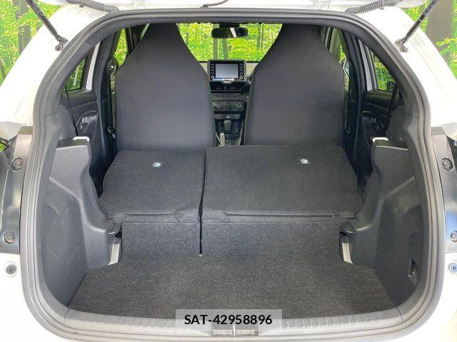 Toyota YARIS 2023-03 6818243-9