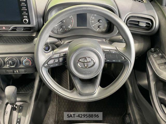Toyota YARIS 2023-03 6818243-10