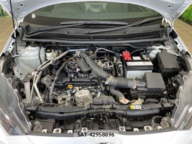 Toyota YARIS 2023-03 6818243-17