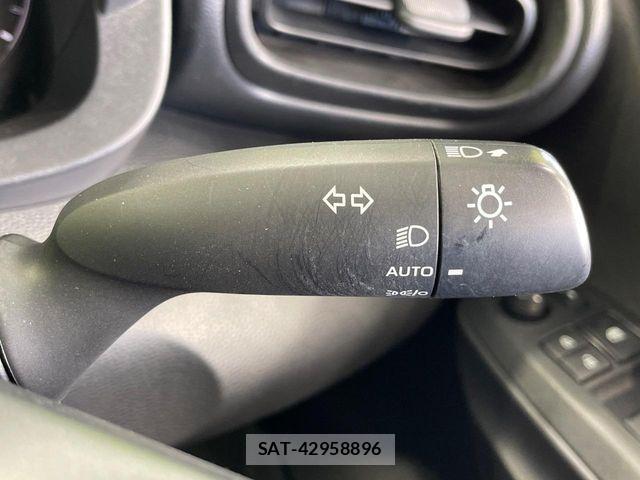 Toyota YARIS 2023-03 6818243-6