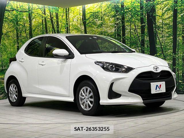 Toyota YARIS 2022-07 6818237-15