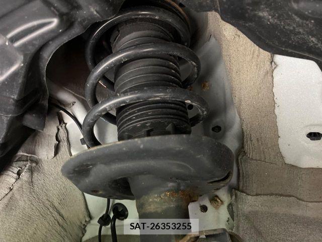 Toyota YARIS 2022-07 6818237-19