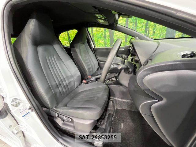 Toyota YARIS 2022-07 6818237-7