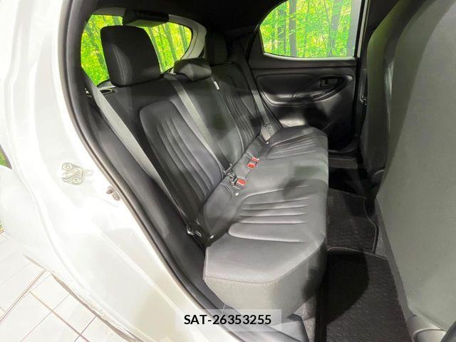 Toyota YARIS 2022-07 6818237-8