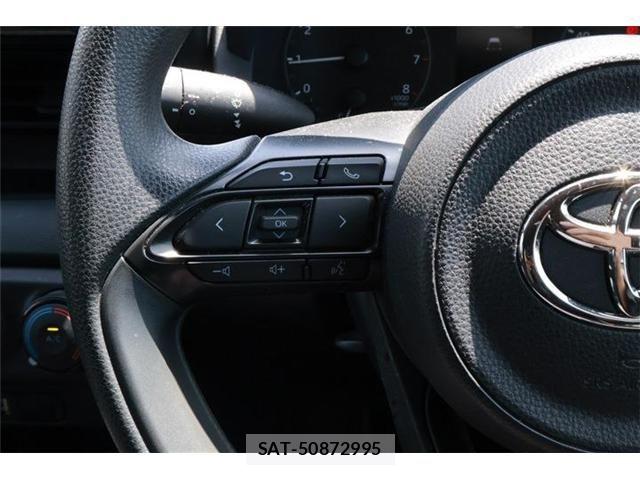 Toyota YARIS 2021-04 6818240-22