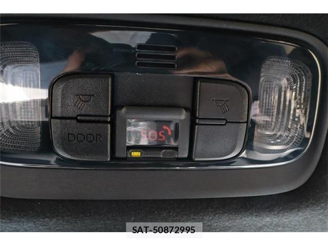 Toyota YARIS 2021-04 6818240-27