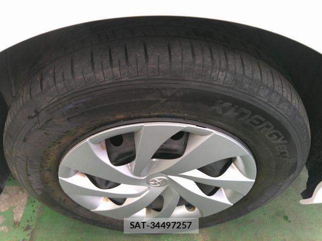Toyota YARIS 2020-10 6818247-26