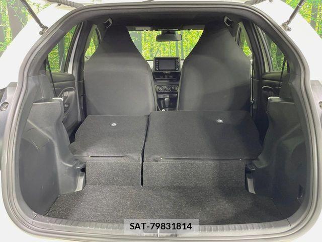 Toyota YARIS 2021-04 6818246-9