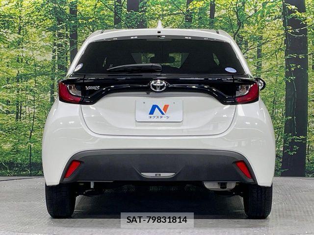 Toyota YARIS 2021-04 6818246-14