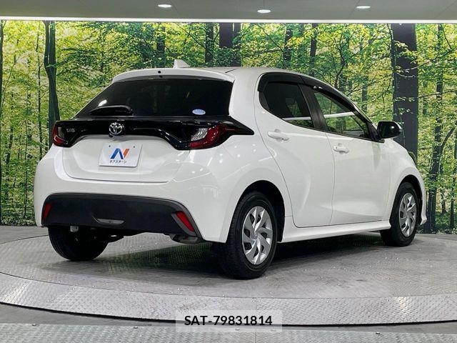 Toyota YARIS 2021-04 6818246-16