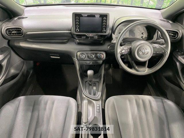Toyota YARIS 2021-04 6818246-1
