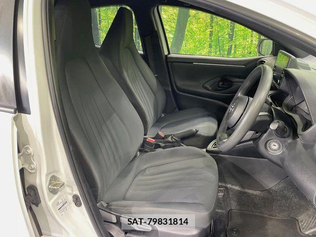 Toyota YARIS 2021-04 6818246-7