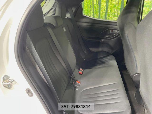 Toyota YARIS 2021-04 6818246-8