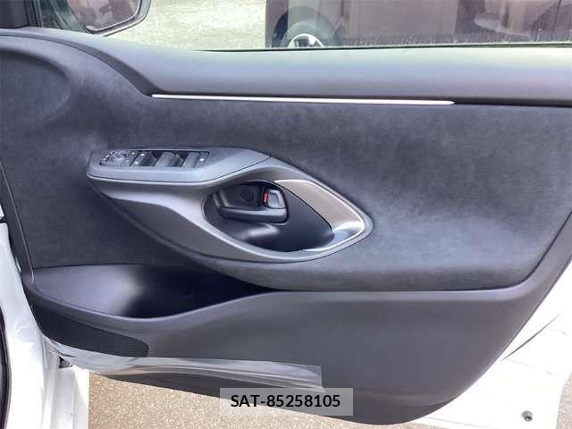Toyota YARIS 2024-12 6915931-14