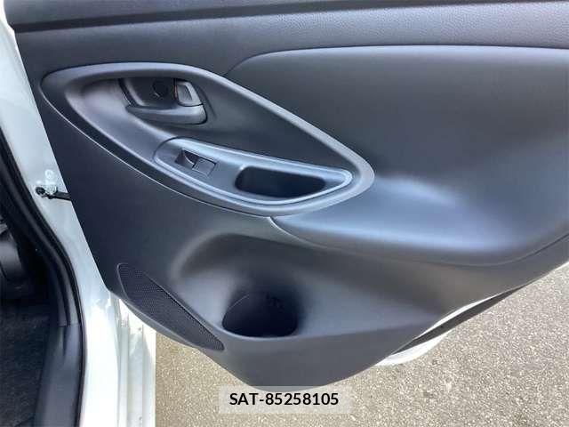 Toyota YARIS 2024-12 6915931-17