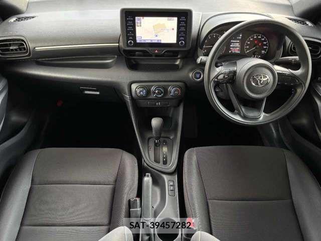 Toyota YARIS 2021-07 6915974-3