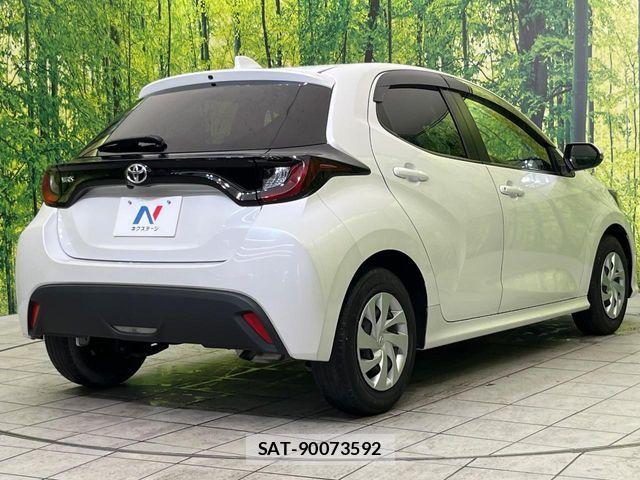 Toyota YARIS 2023-05 6915965-16