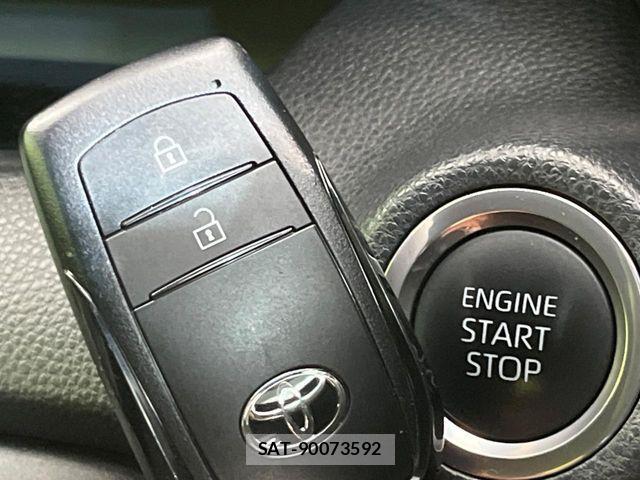 Toyota YARIS 2023-05 6915965-6