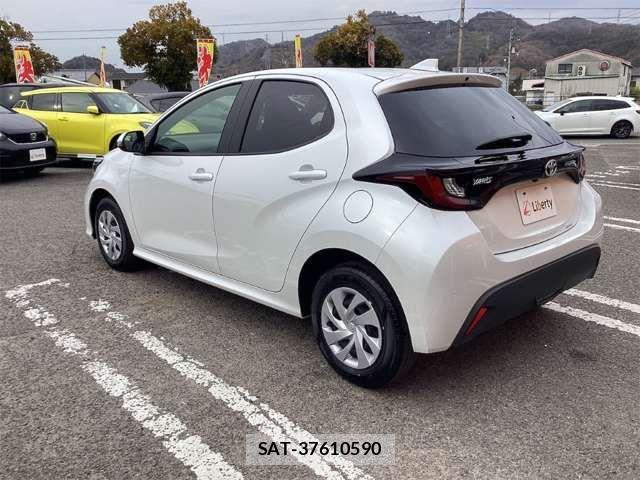 Toyota YARIS 2024-12 6915961-9